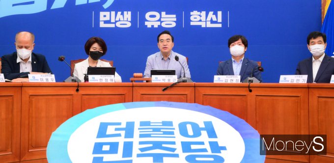 [머니S포토] 박홍근 "윤희근, 경찰 수장인지 행안부 수행자인지 모를 행보"