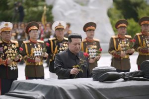 "10명 중 약 2명"… 북한 전체 인구 중 19%만 휴대폰 쓴다