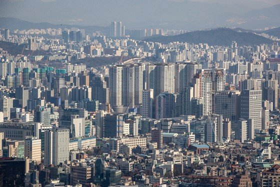 서초·성북·서대문 아파트값 1주 새 '1.1%' 넘게 하락