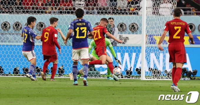 [사진] 스페인 올모의 슛