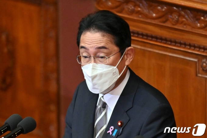 기시다 후미오 일본 총리가 지난달 21일 도쿄에서 열린 중의원 본회의에서 질의에 답변하고 있다. 2022.11.21/뉴스1 ⓒ AFP=뉴스1 ⓒ News1 김민수 기자