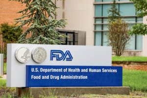 美 FDA, 화이자·모더나 코로나 백신 영유아 접종 승인