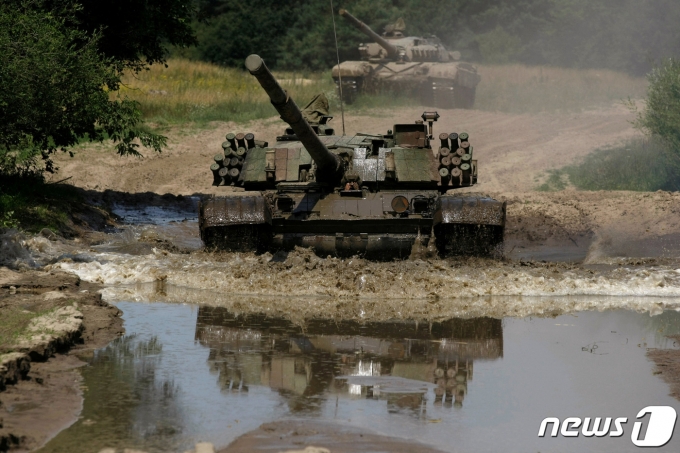 폴란드제 탱크 PT-91 ⓒ 로이터=뉴스1