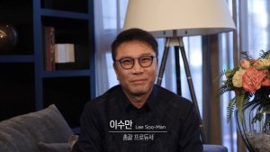 'SM 최대주주' 이수만, 카카오에 지분 넘긴 이사회 법적 대응