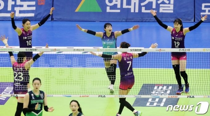 [사진] 환호하는 흥국생명