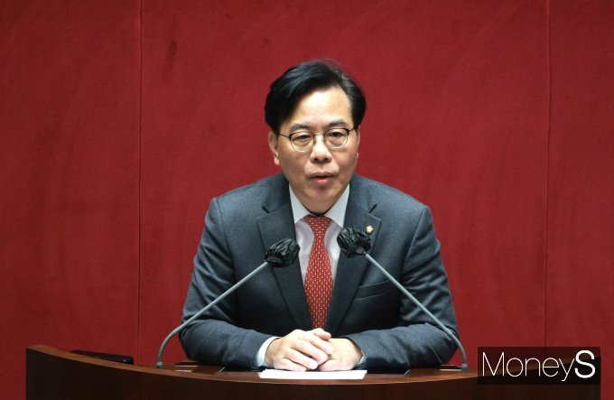 [머니S포토] 송언석 의원 '이상민 탄핵안 법사위 회부 제안설명'