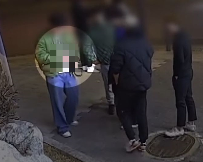 서울 서대문경찰서가 경기 고양시에서 시비가 붙은 후 서울 서대문구까지 넘어와 패싸움을 벌인 10대들을 붙잡았다. 사진은 흉기를 준비하는 10대 학생. /사진=채널A 뉴스 캡쳐