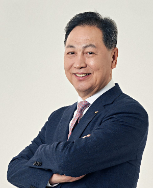 BYN블랙야크그룹이 강진으로 큰 피해를 입은 튀르키예 피해 지역에 1억 원 상당의 구호물품을 긴급 지원했다. 강태선 BYN블랙야크그룹 회장. /사진=블랙야크
