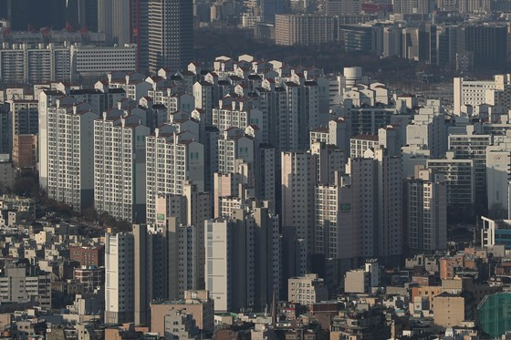 공시가격 10년 만의 하락… "비강남 2주택자 숨통 트여"