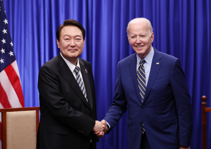 尹·바이든 "한국, 글로벌 리더… 민주국가 협력 필수적"