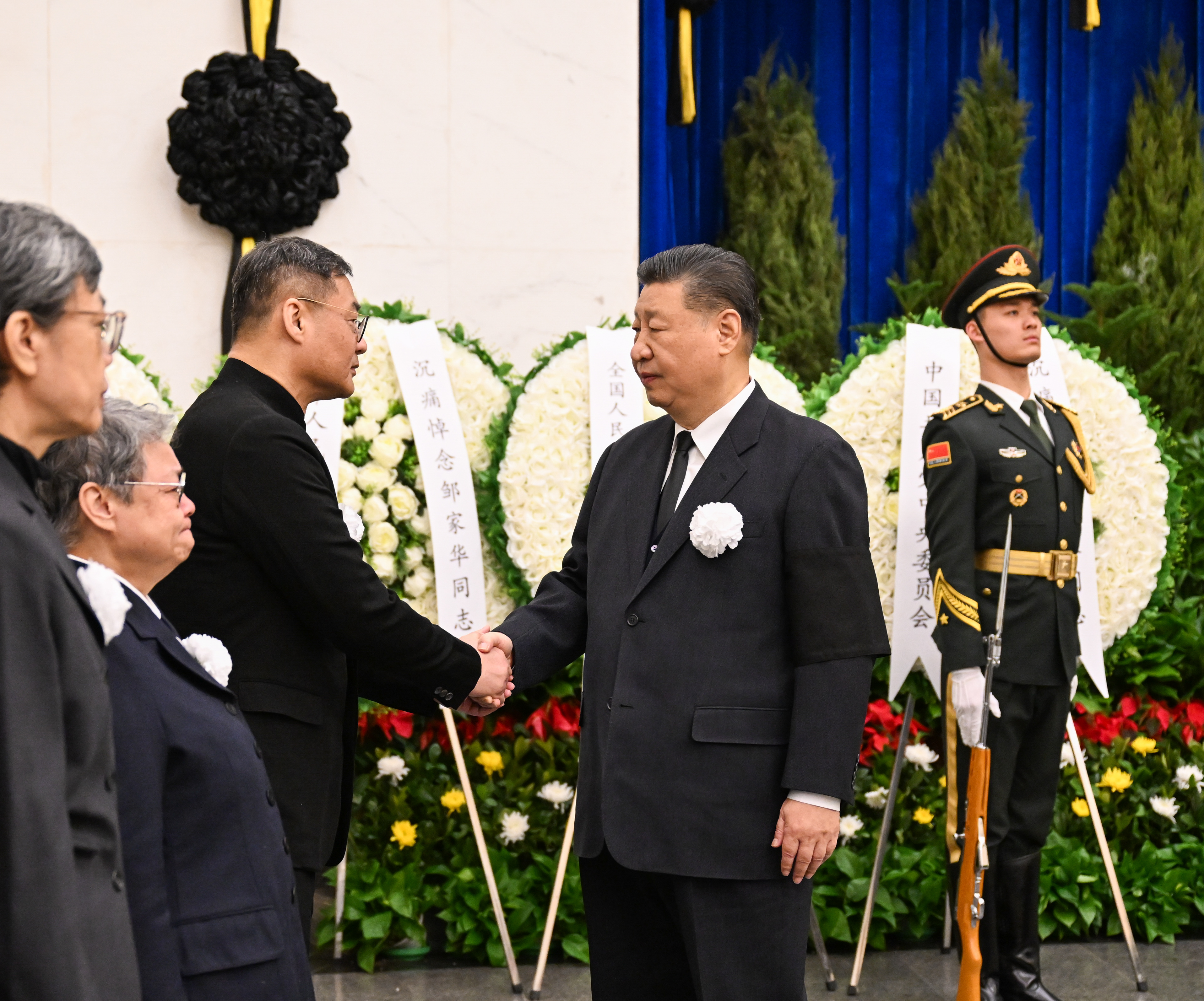 시진핑 중국 국가주석이 2월 20일 저우자화 전 국무원 부총리의 장례식에 참석했다. /사진=신화/뉴시스