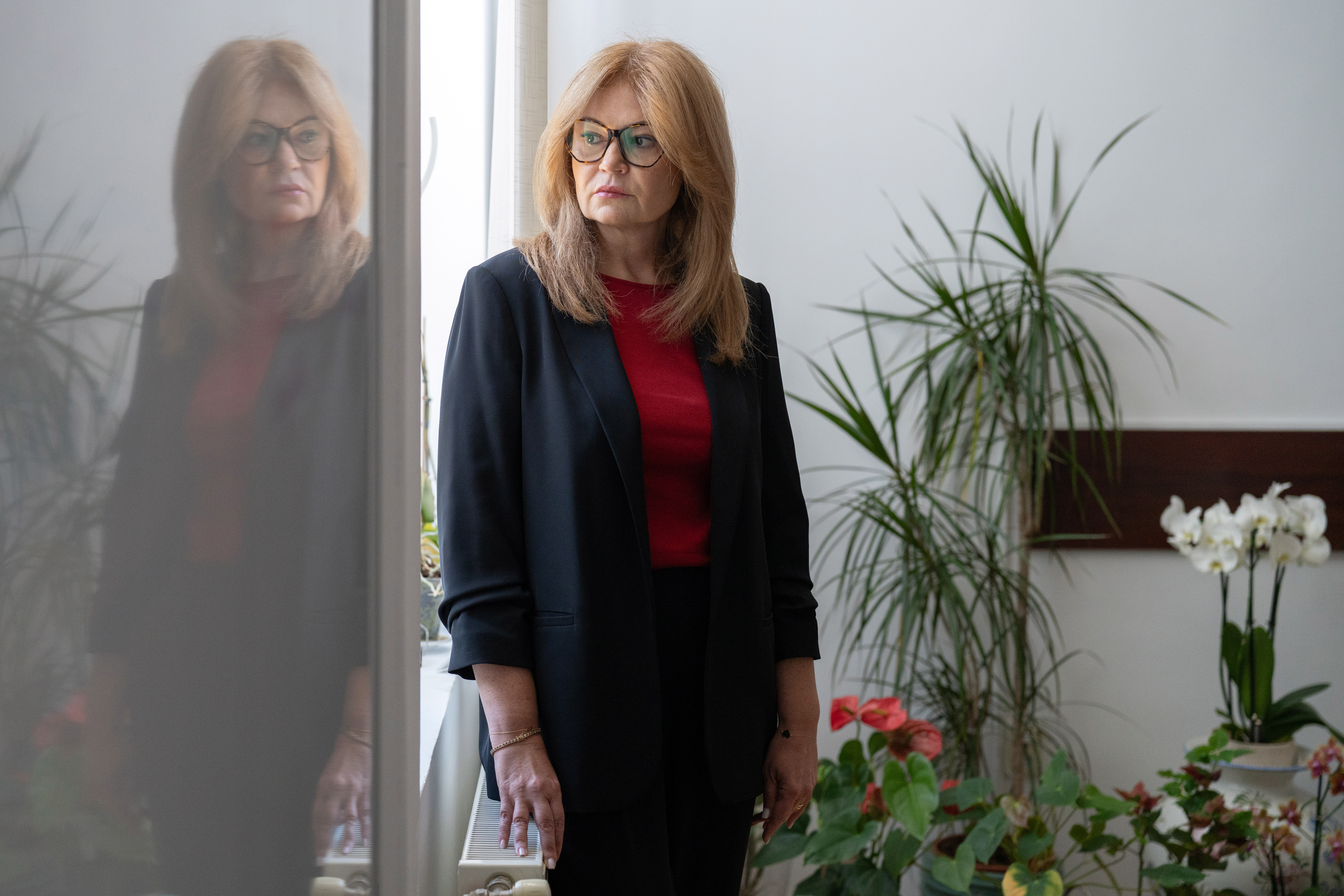 루마니아 이아시 소콜라정신의학연구소의 크리스티나 엘레나 도브레 박사는 '무언가 바뀌지 않는다면 이 문제는 계속될 것'이라며 '마치 눈덩이처럼 불어날 것'이라고 말했다.