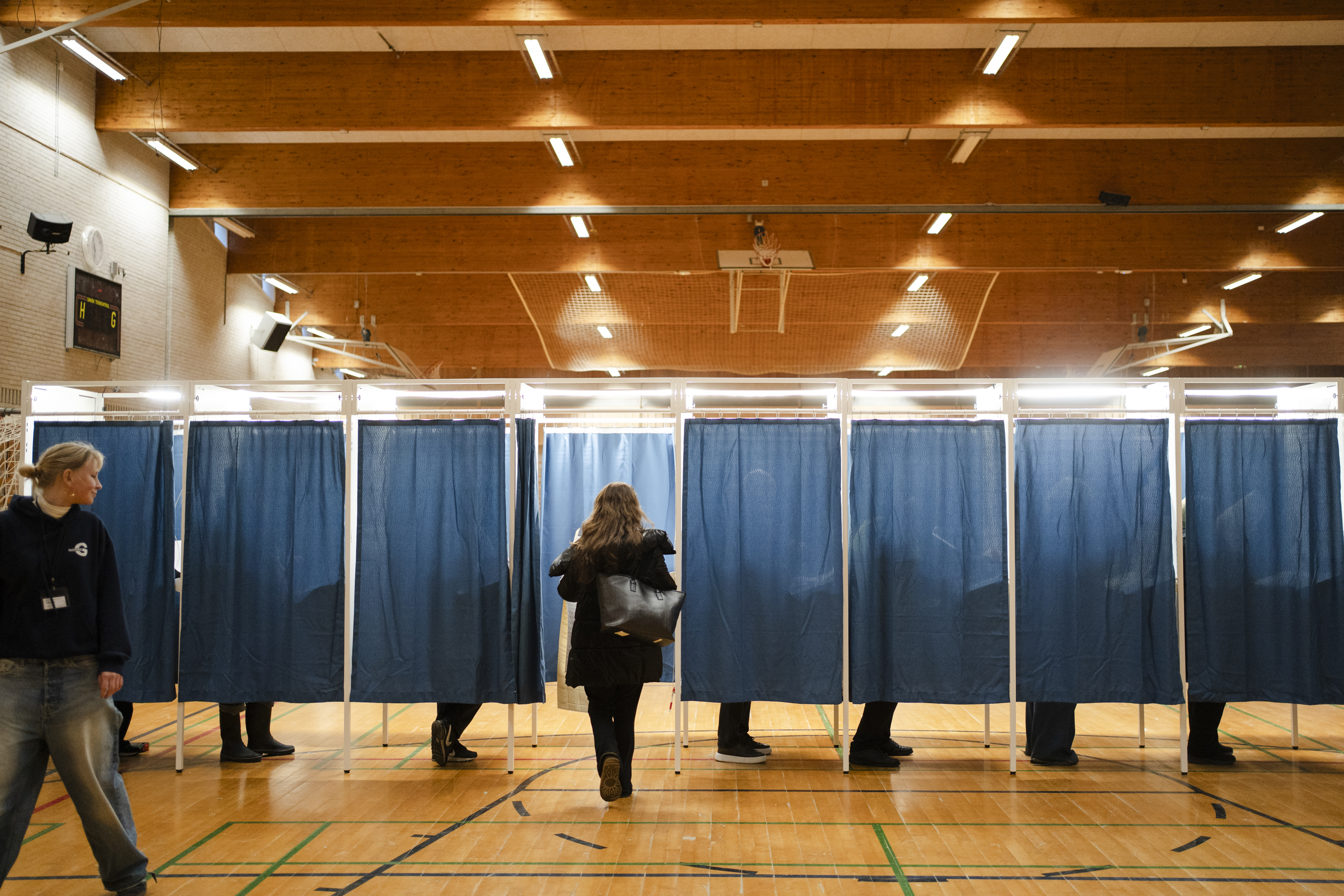 프레데릭센 총리의 사회민주당은 유권자들이 '좌클릭'하면서 100여 년 만에 처음으로 코펜하겐 시장직을 잃었다.