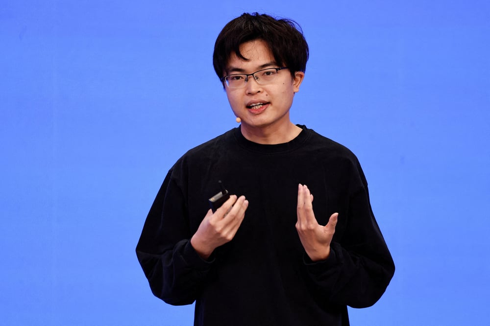 중국 역대급 AI 모델을 만든 92년생 창업자
