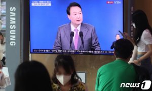 尹 대통령 "폭등한 집값·전셋값 안정시켰다…부동산 세제 개선"