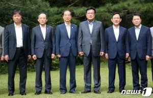 당정 "올해 '역대 최대' 쌀 45만t 시장격리…스토킹 처벌법 강화"