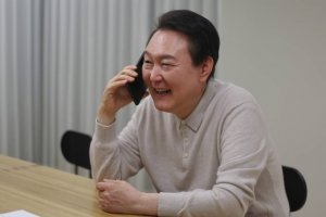 尹대통령, 손흥민과 통화…"얼굴은?" 묻자 "나라 위해 바치겠다"