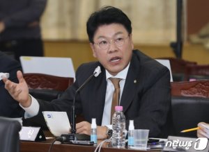 장제원, 이임재 영장 기각에…"이상민 탄핵 정치쇼 종영해야"