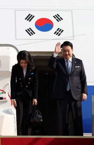 尹대통령, APEC 참석차 美로 출국…시진핑과 회담 가능성
