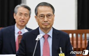 尹대통령, 국정원장 전격 경질...계속된 인사 잡음에 '초강수'