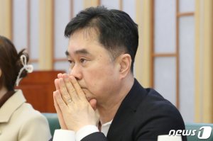 野김종민 "선거제 퇴행, 소탐대실의 길···이재명식 정치에 반대"