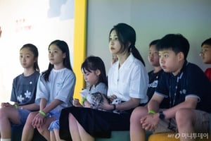 김건희 여사, 어린이들과 생태교육관 개관식…"생명 소중함 염원"