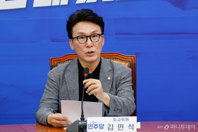 野 김민석 "尹 정권 지지율 회복 불가…심리적 정권 교체 시작"