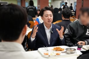 이준석 "홍준표·오세훈 정책 계승…젊은 세대 의견 정치에 반영"