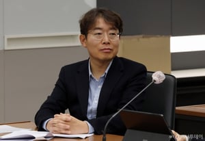 "사냥 재판" "선거운동 방해"···비판 이어간 법조인 출신 민주당 의원들