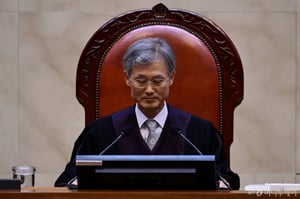 민주당 "조희대 탄핵은 '유보' 이재명 15일 기일 '취소' 요구할 것"