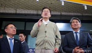 이재명 "의대생들, 교육 현장에 돌아와 달라···정치가 답할 것"