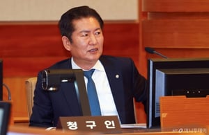 정청래 "오늘 법사위에 조희대 특검법 상정…탄핵도 해야"