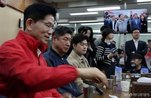 국민의힘, 김문수 '미스 가락시장' 발언 "전체 맥락과 달리 진의 왜곡돼"