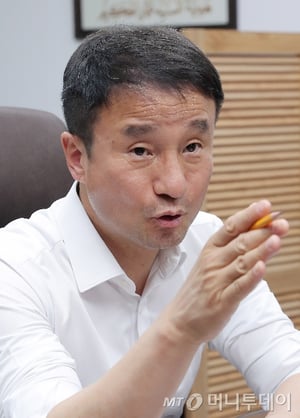 '新친명' 한병도 "지역화폐 4000억 풀리면 효과 어마어마할 것"[인터뷰]