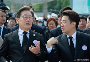 [속보]이재명 "87체제 효용 다 했다…개헌, 역사적 당위 있어"