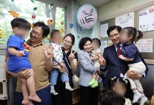 김문수 딸 "아빠 같은 사랑꾼 가득한 나라…작은 행복들 이어질 것"