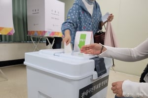 사전투표율 오전 9시 3.55% '역대 최고'…전남 7.36% 가장 높아