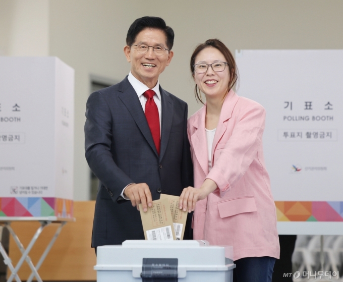 김문수 "빠른 추격 중, 결과 잘될 것…이재명 아들 논란, 주목 안해"