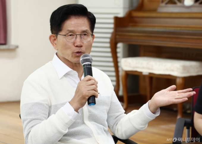 김문수 "사회복지사 딸·사위, 국민의힘 싫어하는 사람 많다고…"