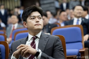 국민의힘, '김용태 비대위원장 거취' 갑론을박…9일 의총서 추가 논의