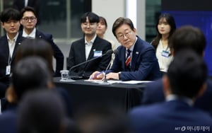 [속보]거래소 찾은 이재명 대통령 "韓 증시 불공평·불투명, 해소 중요 과제"