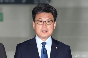 [속보]진성준 "지역화폐, 추경 반영…지방·인구소멸지역 추가할인"