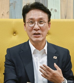 김민석 "칭화대 학위 시비? 中 출입국·비행편 기록 곧 공개"