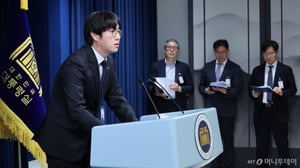 '77년생 대통령실 수석' 하정우 "혁신 만드는 건 'AI 스타트업'"