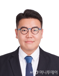 국감 한 번에 사라지는 2400그루의 나무 [기자수첩]