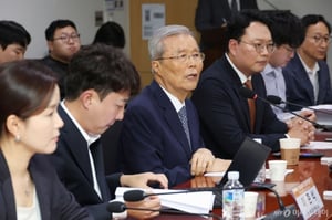 '여성·고령층' 과제 안은 개혁신당…"국힘 제치려면 보편정당 돼야"