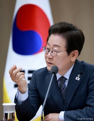 이재명 대통령 "해수부 부산 이전, 12월까지 마칠 방안 검토하라"