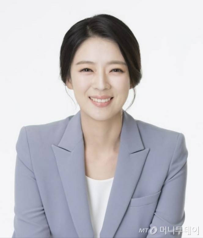 배현진, '한국형 쿠건법' 발의…"미성년 연예인 수입 50% 의무 신탁"