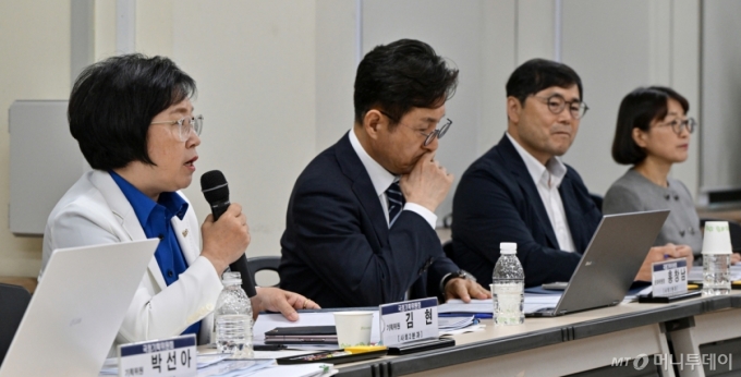 방통위 "공영방송 지배구조 개선"…국정위 재보고