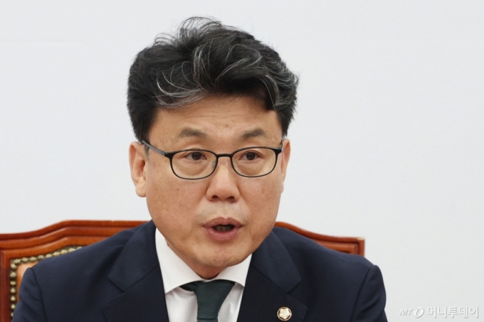 與진성준, 수도권 주담대 6억 제한에 "집값 확연한 안정세로 전환 기대"